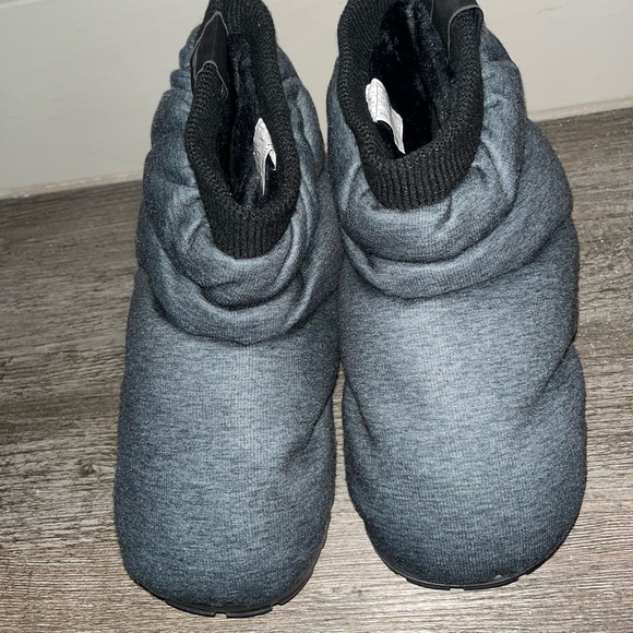 UGG Shoes - Ugg space slider jersey boots sz7